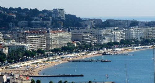 cannes-croisette.jpg