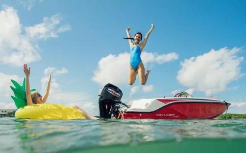bayliner.jpg