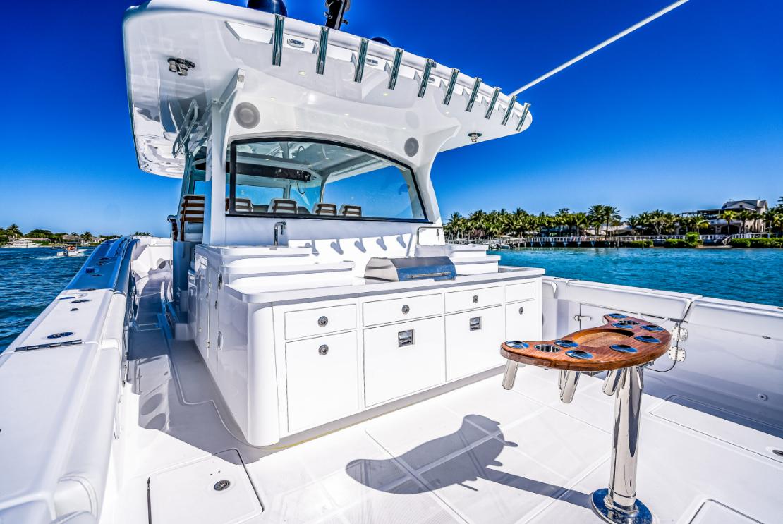 HCB Yachts 65’ Estrella Cabin