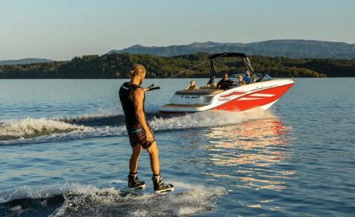 bayliner-vr6.jpg
