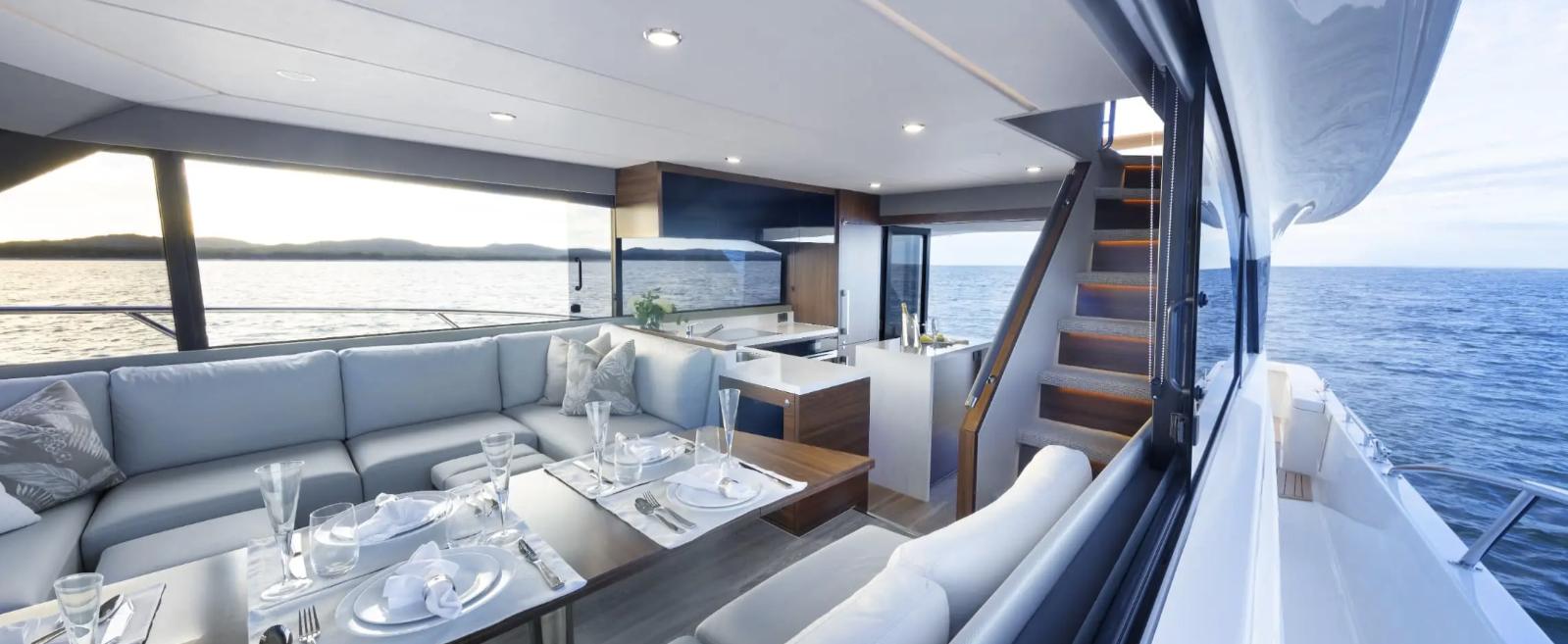 Enclosed Flybridge Comfort