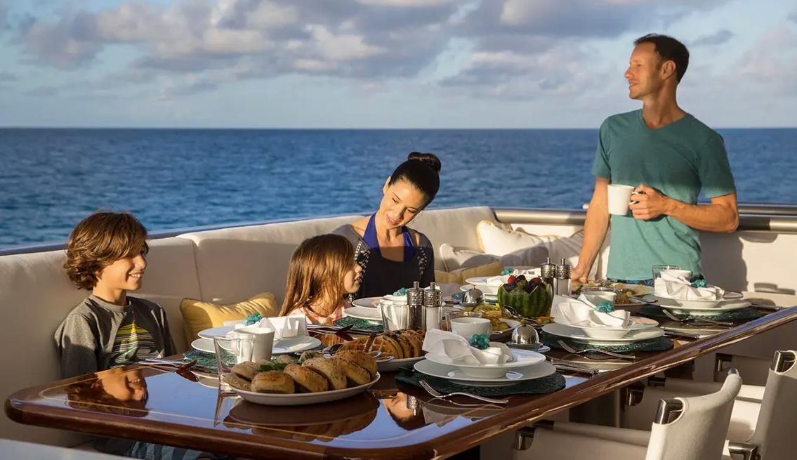 Breakfast at a Boat